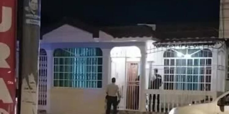 Sujetos dispararon contra vivienda y dejaron un mensaje