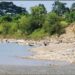Lo encontraron muerto en la orilla del Río Santa Rosa