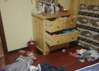 Delincuentes le vaciaron la casa mientras salió a comer
