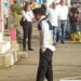 A un trabajador de una joyería le colocaron aparatos explosivos en el cuerpo