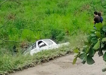 Carro perdió pista a la altura de la comunidad de San Miguel de Brasil