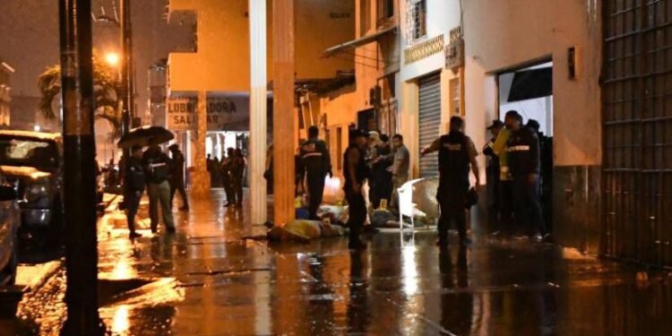 Atentado en un taller dejó ocho muerto y cinco heridos