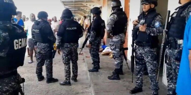 Muertos y heridos en un ataque en puerto artesanal de Esmeraldas