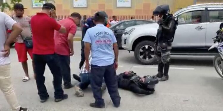 Policía del GOM herido en un accidente