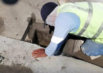 Reposición de rejilla de sumidero en diferentes sectores de Machala