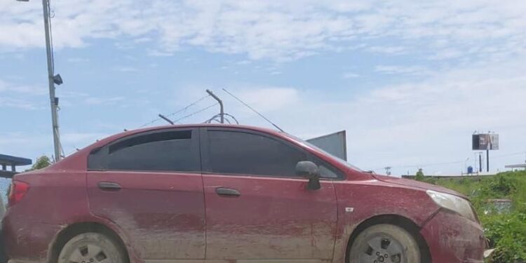 Sujeto detenido con carro robado salió en libertad