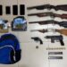 Allanaron un inmueble y encontraron armas de fuego y droga