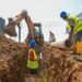 Colocan tuberías para alcantarillado sanitario en Puerto Bolívar
