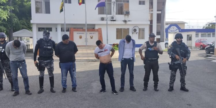 Policía capturó a sujetos que robaron $13.820 y joyas en una vivienda