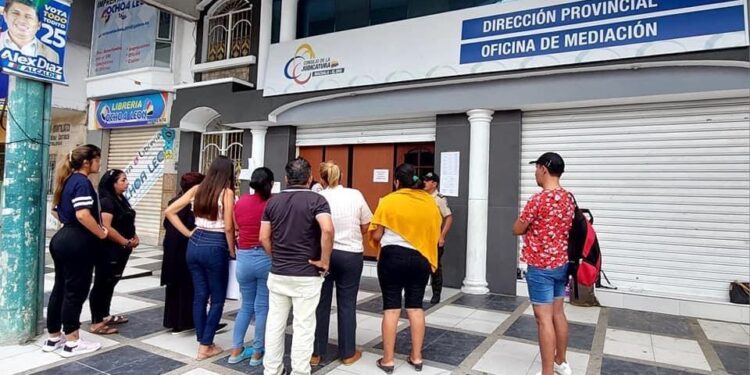 Arresto domiciliario para mujer que apuñaló a su conviviente en defensa propia