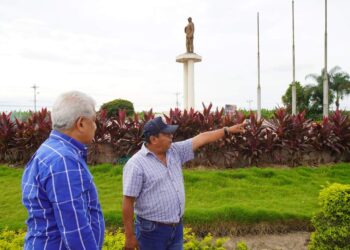 Alcalde de El Guabo planea la renovación de luminarias en ingreso a la ciudad