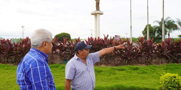 Alcalde de El Guabo planea la renovación de luminarias en ingreso a la ciudad