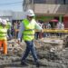 Autoridades del cabildo de Machala recorren obra en construcción del Malecón de Puerto Bolívar.