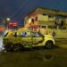 A carro le dispararon dos veces y lo incendiaron