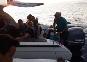 Fuerzas Armada rescató a 27 personas que estaban a la deriva
