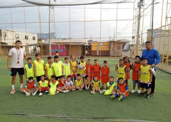 Escuela Permanente de fútbol para niños y jóvenes de El Guabo continúa sus clases