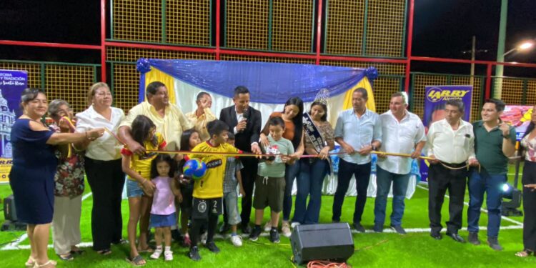 Alcalde Larry Vite inaugura el moderno Centro Deportivo Familiar en la Cdla. 23 de Diciembre