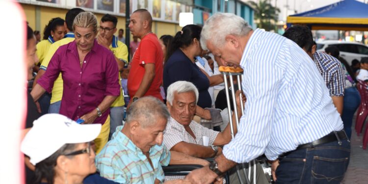 Alcaldía de El Guabo entregó ayudas técnicas para personas con discapacidad