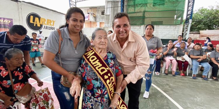 Municipio de Santa Rosa y Juntas Parroquiales agasajaron a 300 beneficiarios del proyecto «Adulto Mayor»