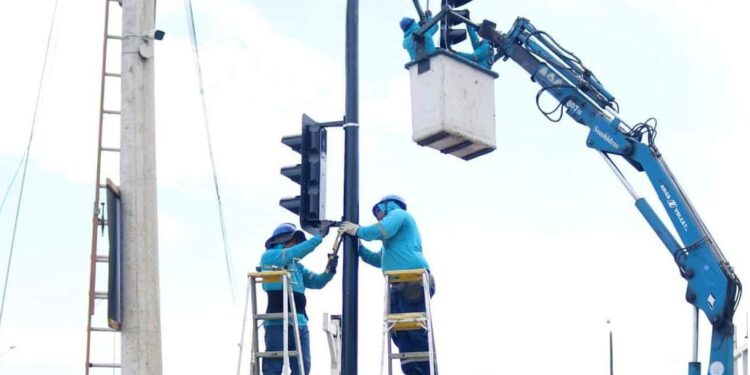 Movilidad Machala colocó nueva intersección semafórica