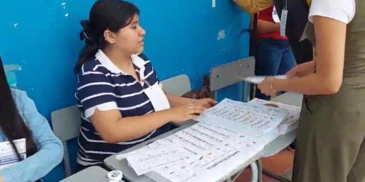 Segunda vuelta será el 15 de octubre