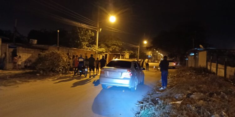 Sicarios lo persiguieron hasta el patio para matarlo