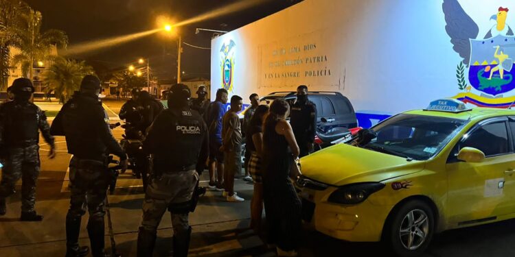 Estaban listos para perpetrar un asalto al estilo sacapinta pero fueron detenidos