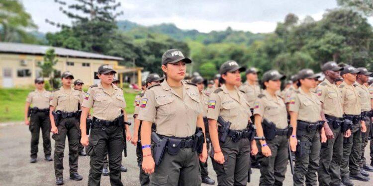 Policías deben esperar más por sus chalecos antibalas
