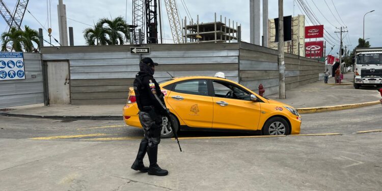 Taxista herido al recibir disparos