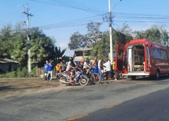 Dos ciudadanos heridos al sufrir un accidente