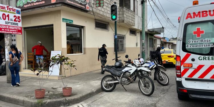 Mujer herida en un asalto al estilo sacapinta