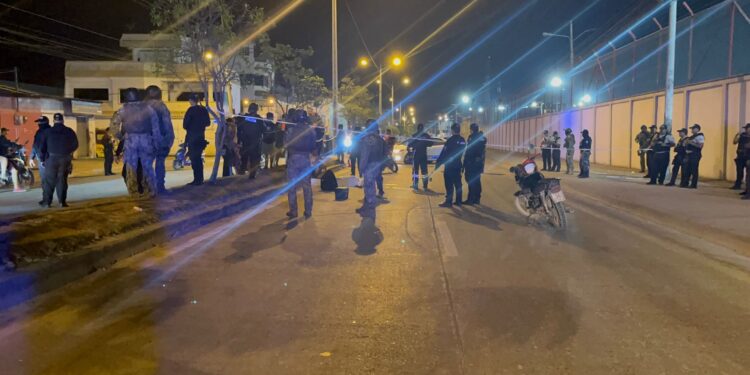 Un hombre fue asesinado en la vía a Puerto Bolívar