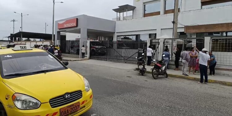 Ataque armado en Huaquillas deja a dos hombres heridos en estado crítico