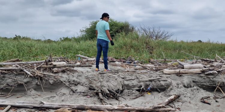 Hallaron un cuerpo mutilado y quemado en el estero El Bravito