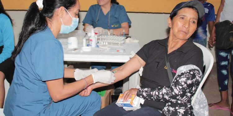 Unión de pequeños comerciantes y trabajadores autónomos del Ecuador recibieron atención médica
