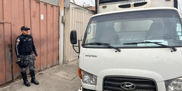 Herido al recibir un disparo en el abdomen