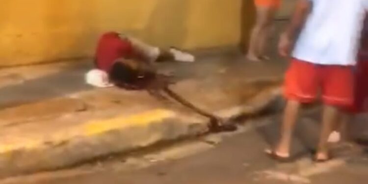 Asesinado al frente de unas canchas