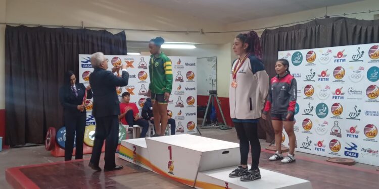 3 oro y 3 plata 6 MEDALLAS MÁS EN PESAS PARA EL ORO