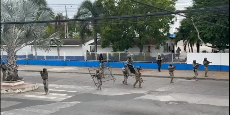 !Alerta Máxima! en el Comando de La Sub Zona de El Oro