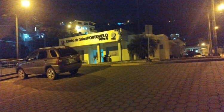 Sujetos armados lo interceptaron para robarle su carro