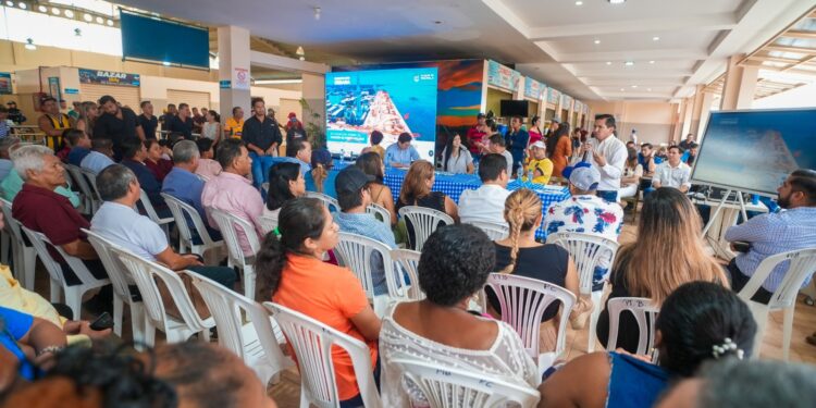 Alcalde Darío Macas socializó obras y proyectos en Puerto Bolívar con inversión de 40 millones de dólares
