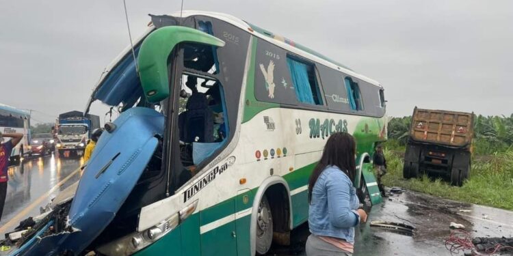 Fatal accidente deja siete muertos y múltiples heridos tras choque de ...
