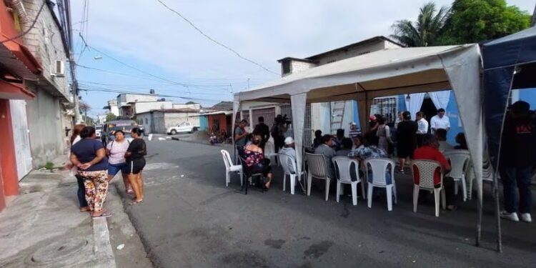 Gobierno ofrece recompensa por información de los asesinos de cuatro niños