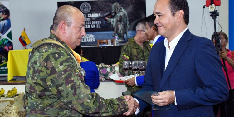 Gobernador dio la bienvenida al nuevo Comandante de la Brigada El Oro