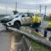 Camioneta se estrelló contra poste de alumbrado público