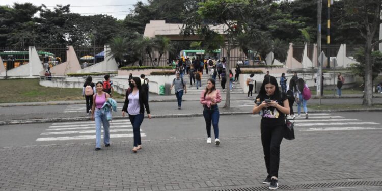 Aspirantes a un cupo en la UTMACH deben registrarse en SENESCYT hasta el 10 de enero