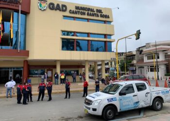 Con normalidad se desarrolló el primer día de pagos de predios en el municipio del cantón Santa Rosa.