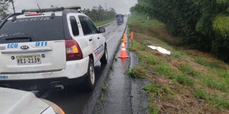 Policía fue asesinado a machetazos