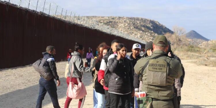 Extorsionadores usaron inteligencia artificial para estafar a familia ecuatoriana
