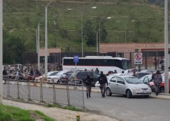 82 funcionarios de la cárcel de Turi están secuestrados